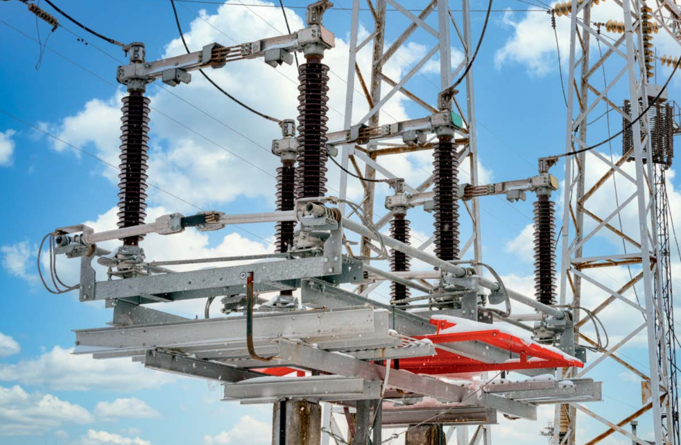 изолятор высоковольтный на Разъединителе изолятор высоковольтный на Разъединителе